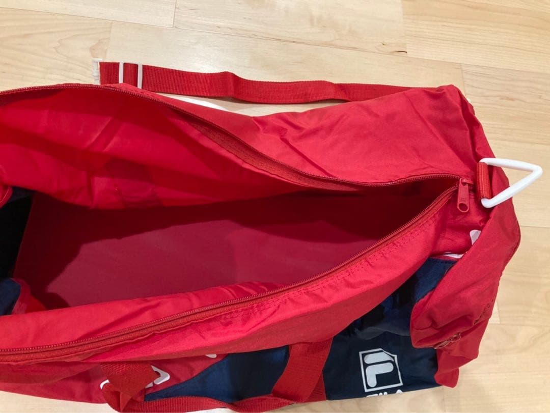 フィラ　FILA バック　スポーツ　旅行　部活　ボストン　鞄　バッグ　ショルダー