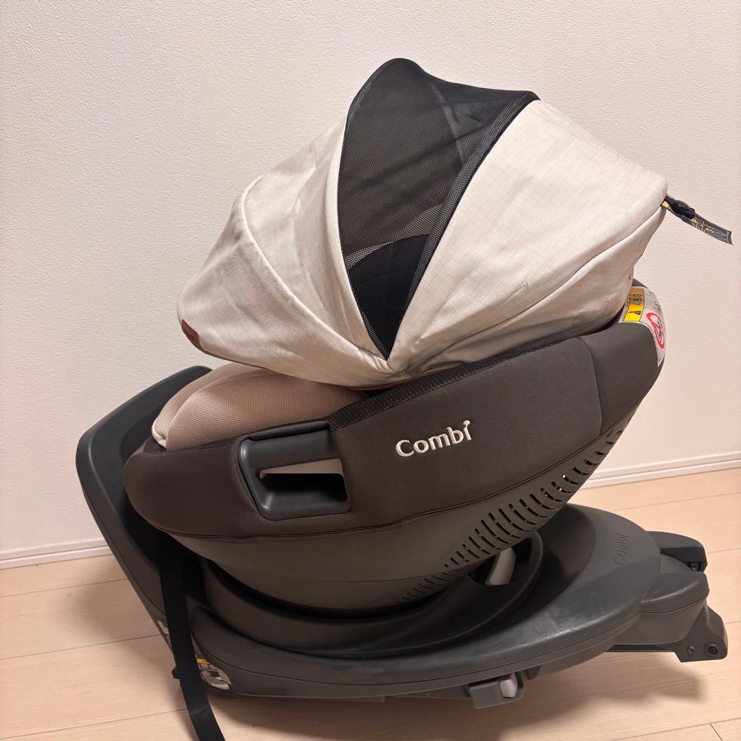 Combi 回転式チャイルドシート ISOFIX