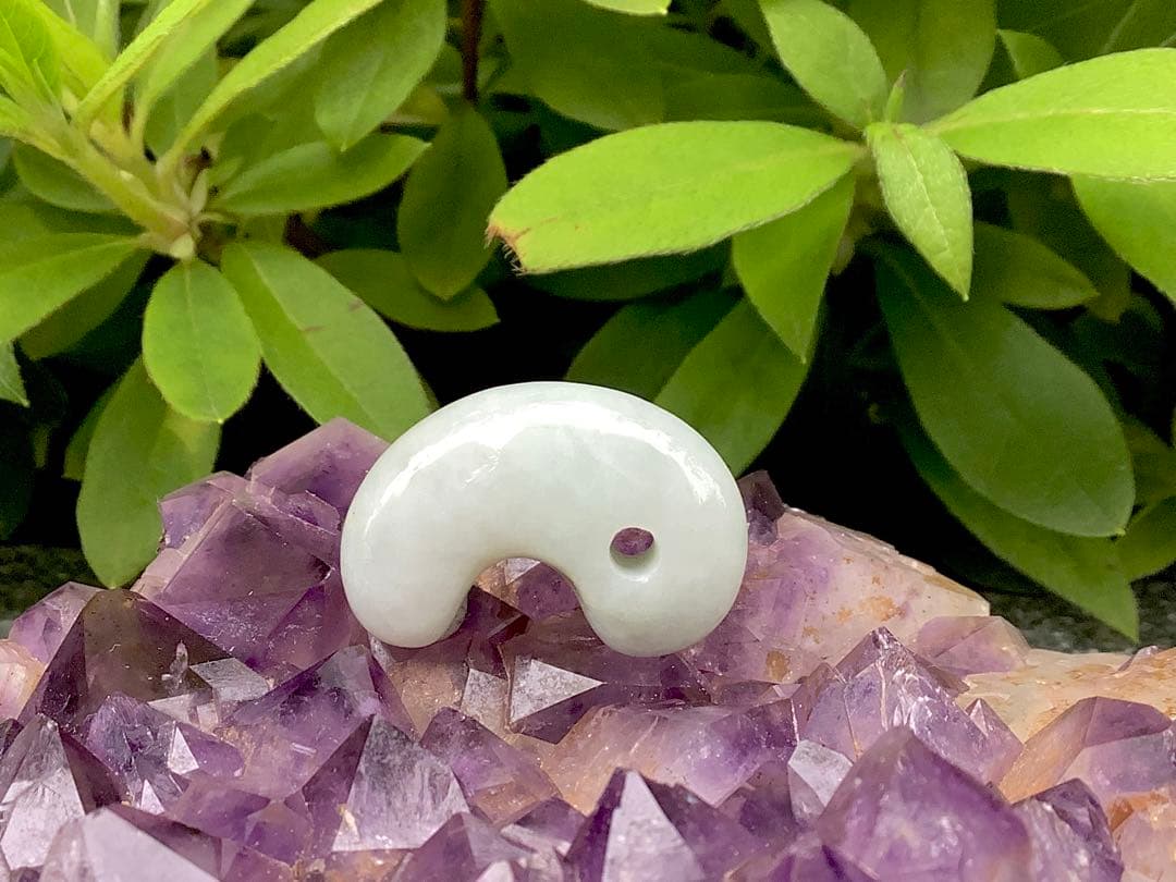 希少黄色味入り＊氷‼️ お守り*守護石に　一生物の本物糸魚川翡翠勾玉　鑑別書取得‼️