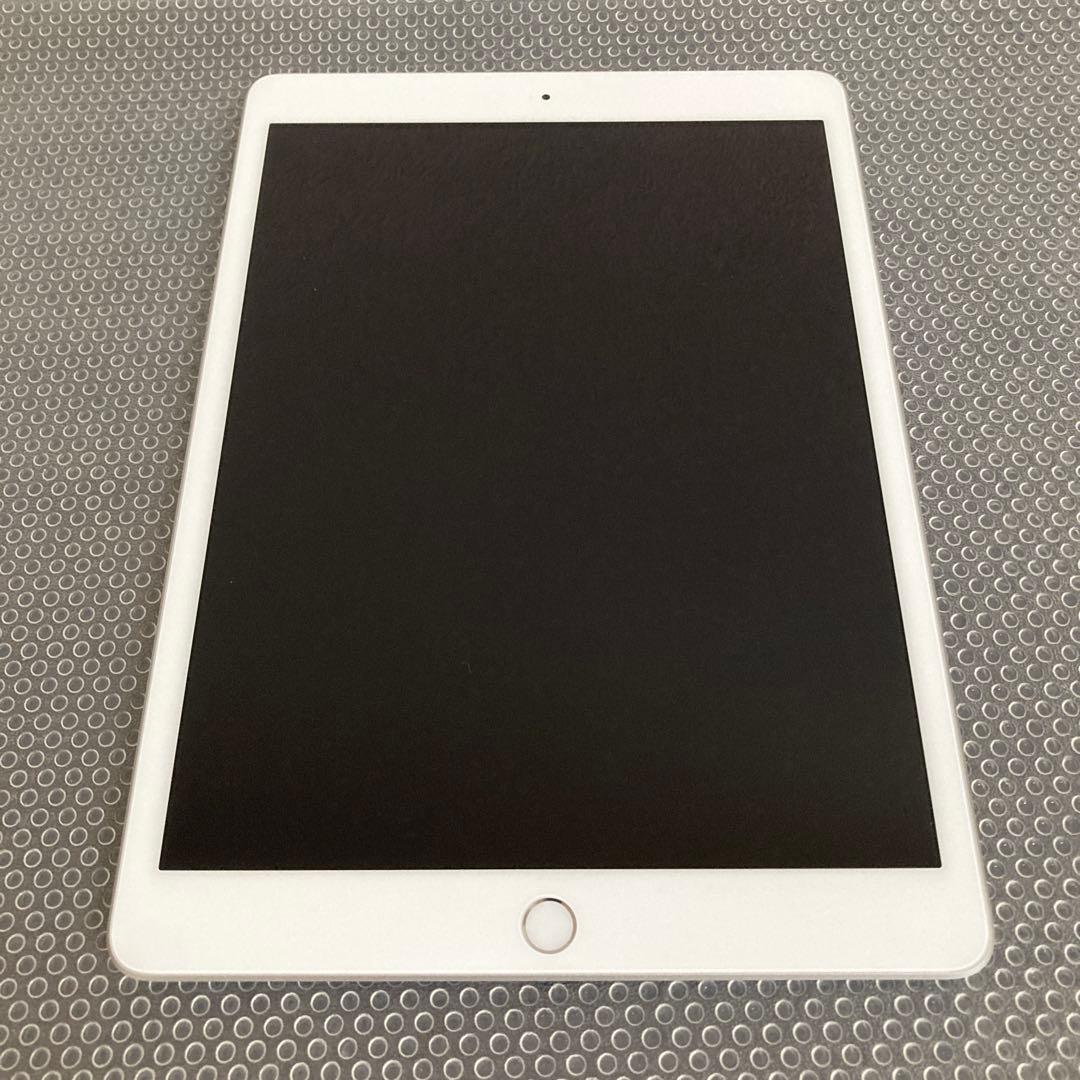 3585【早い者勝ち】比較的美品☆iPad8 第8世代 32GB WIFIモデル