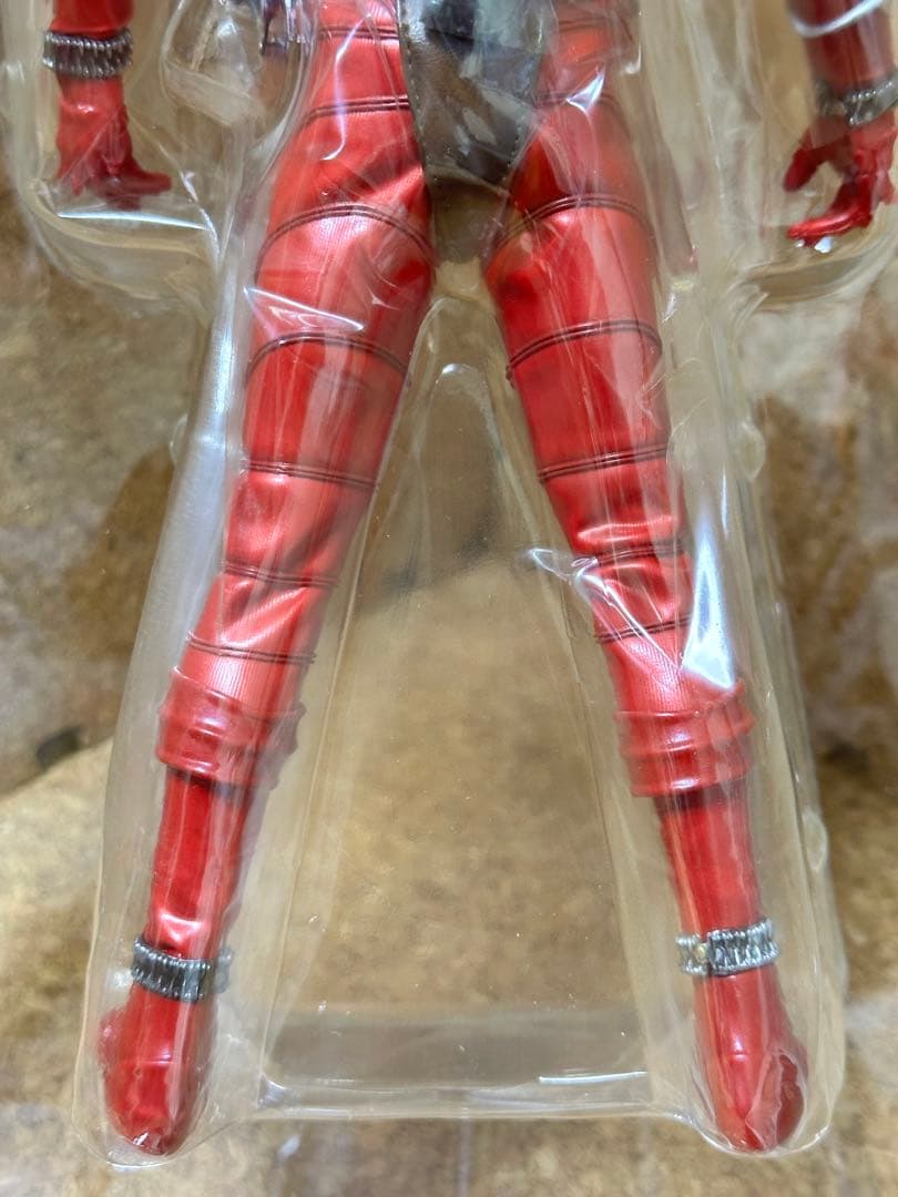 メディコム　1/6サイズ　仮面ライダー響鬼　紅