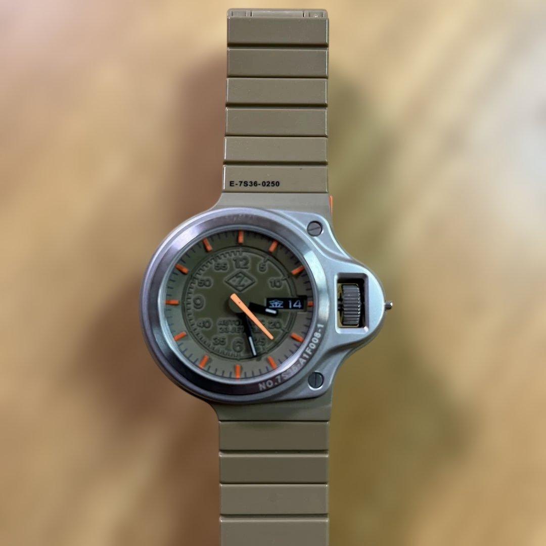 セイコー × カバンドズッカ ダッシュボード　時計