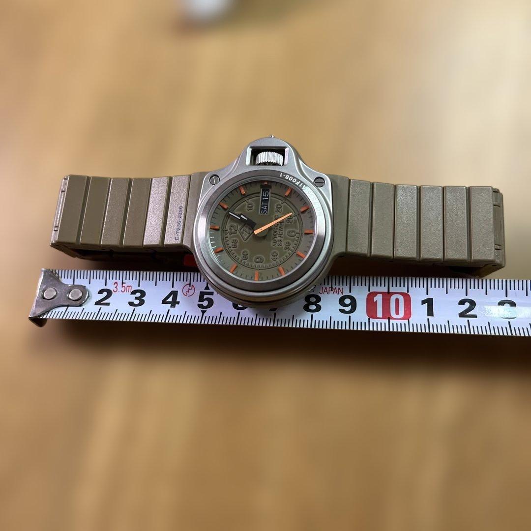 セイコー × カバンドズッカ ダッシュボード　時計