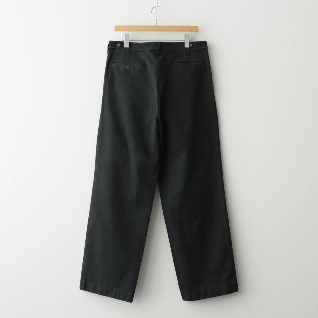 パンツ PRODUCT DYED FINX CHINO ONE-TUCK PANTS