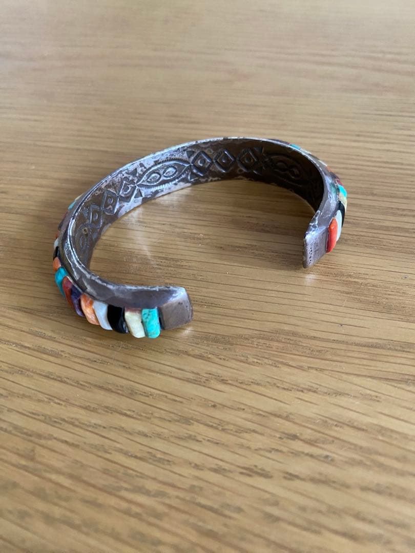 レイアダカイ Ray Adakai ナバホ族 マルチインレイ・バングル