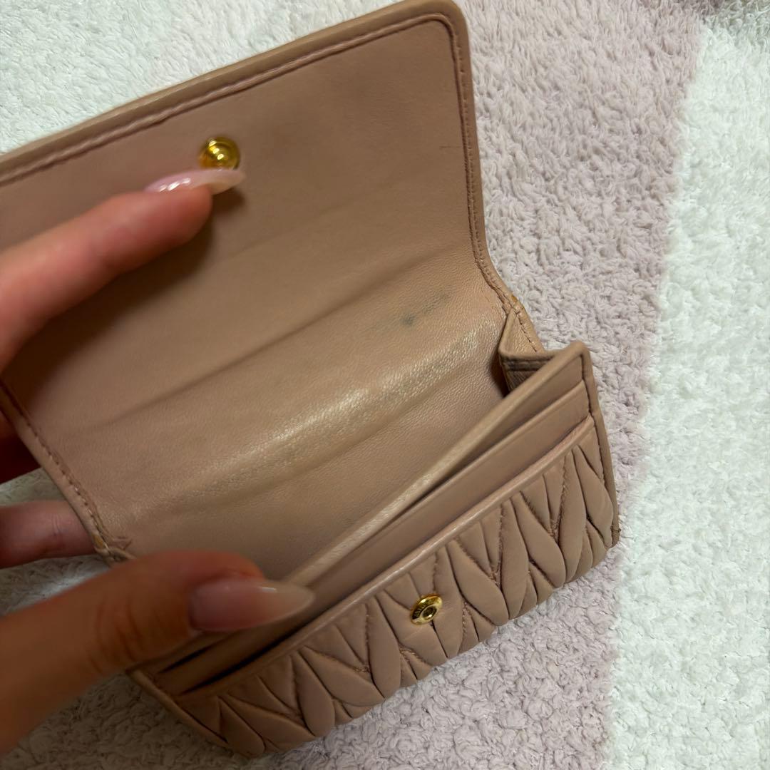 【大幅値下げ】miumiu マテラッセ 二つ折り財布