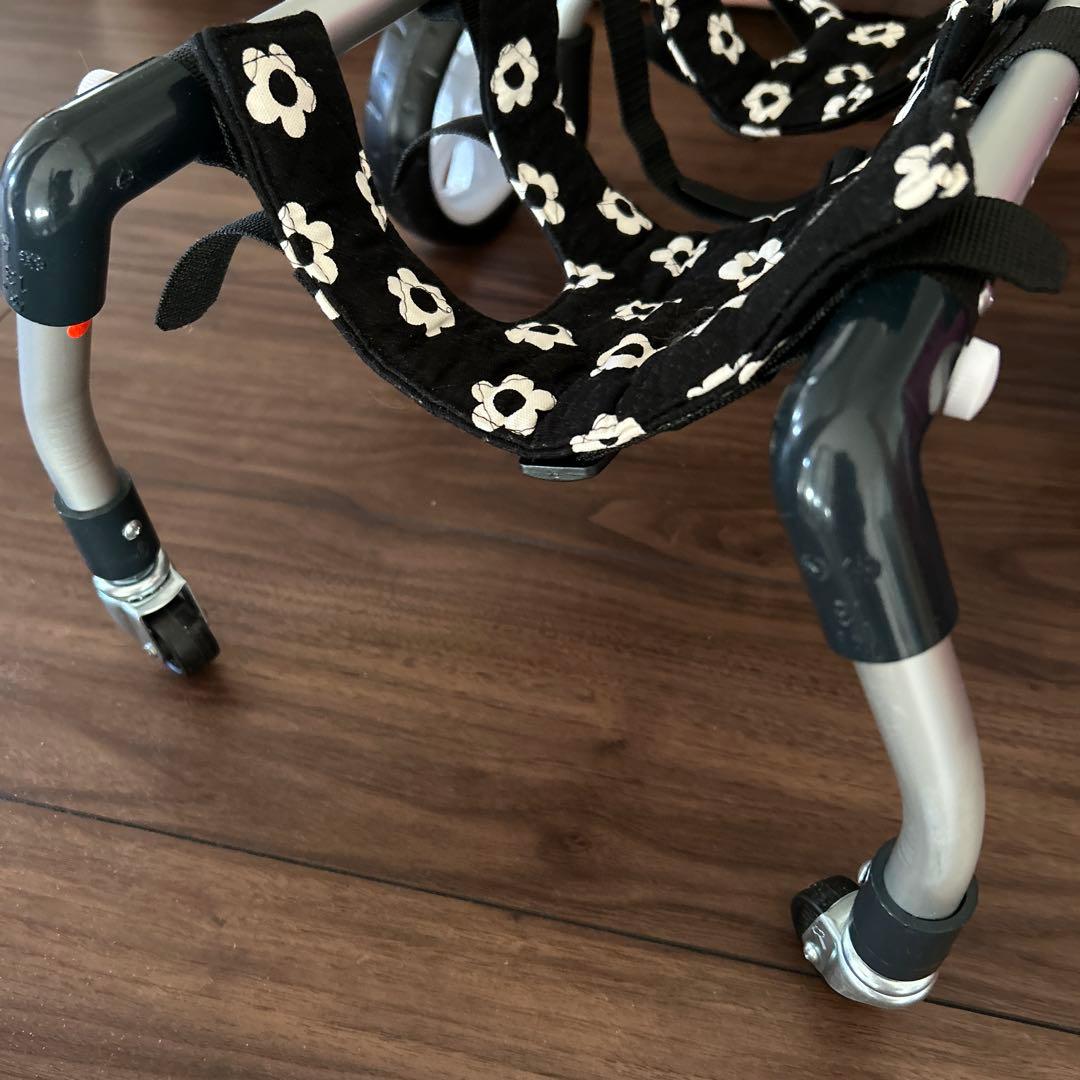 犬用歩行器 4輪 小型犬 リハビリ 介護補助 車椅子