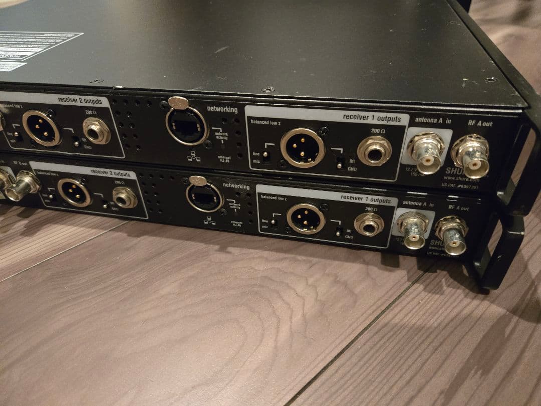 SHUREワイヤレスマイクロフォンSM58トランスミッターUR1受信機UR4D+