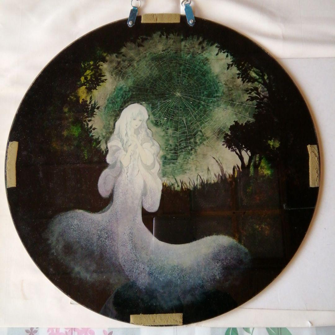 ガラスの壁掛け