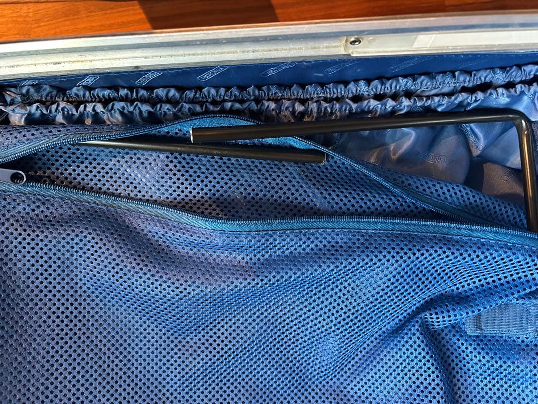 リモワ　RIMOWA トパーズ　アルミ製 シルバーキャリーケース 大型