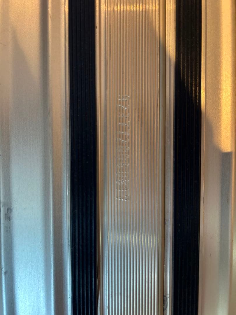 リモワ　RIMOWA トパーズ　アルミ製 シルバーキャリーケース 大型