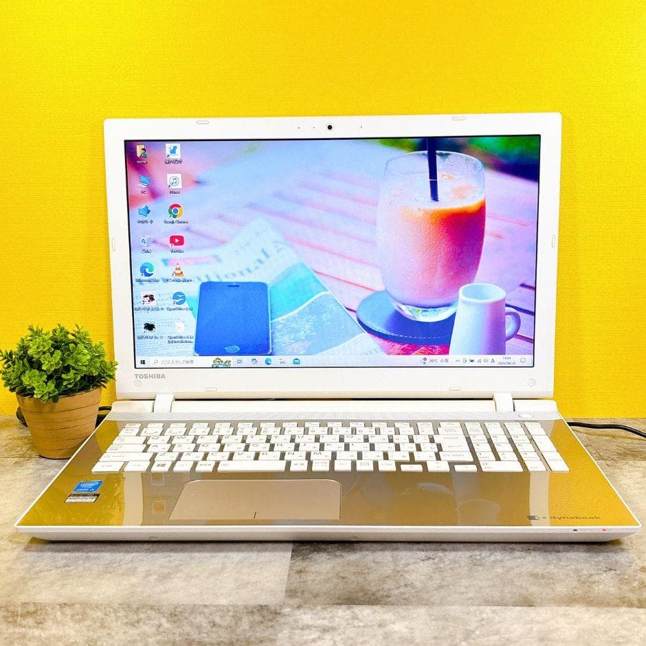 Coreｉ5✨新品SSDで快適✨おしゃれゴールド❣カメラ付き 薄型ノートパソコン