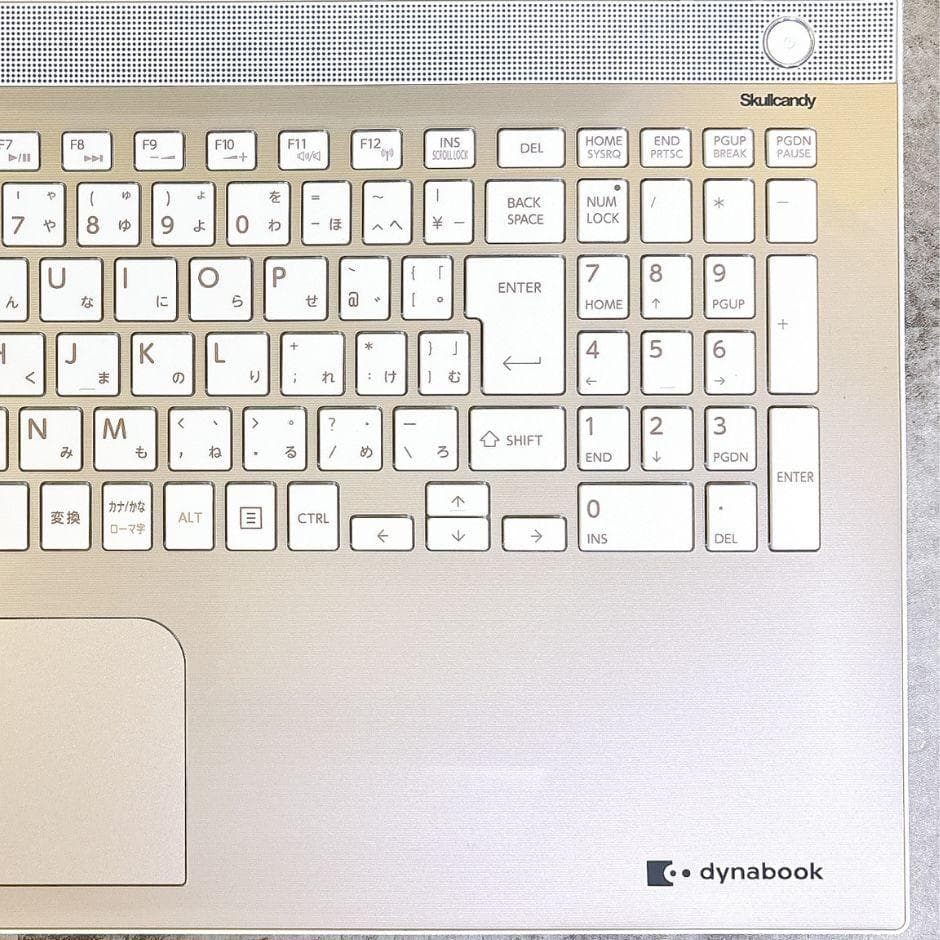 Coreｉ5✨新品SSDで快適✨おしゃれゴールド❣カメラ付き 薄型ノートパソコン