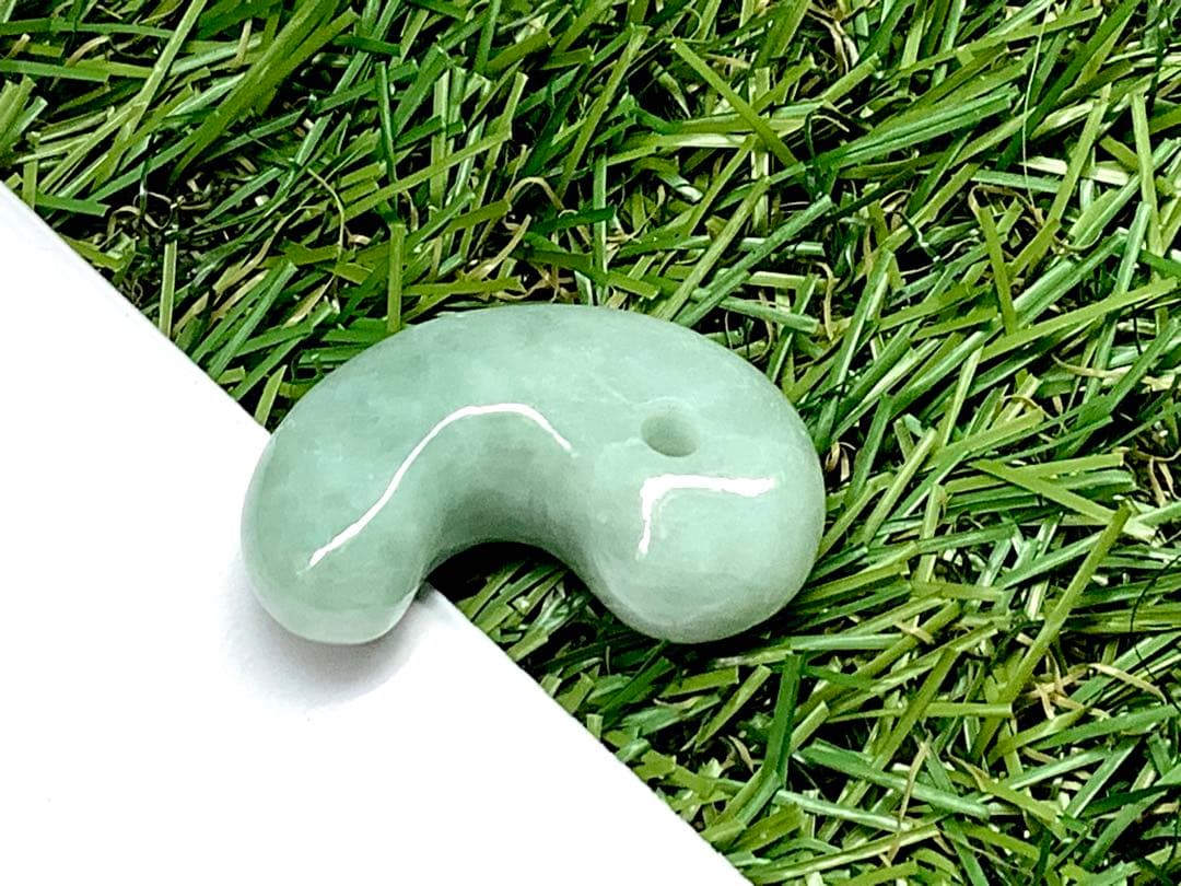 ✳味身抜群‼️糸魚川翡翠勾玉　お守り守護石　コレクションに‼️ 自信の一点卸し売り‼️