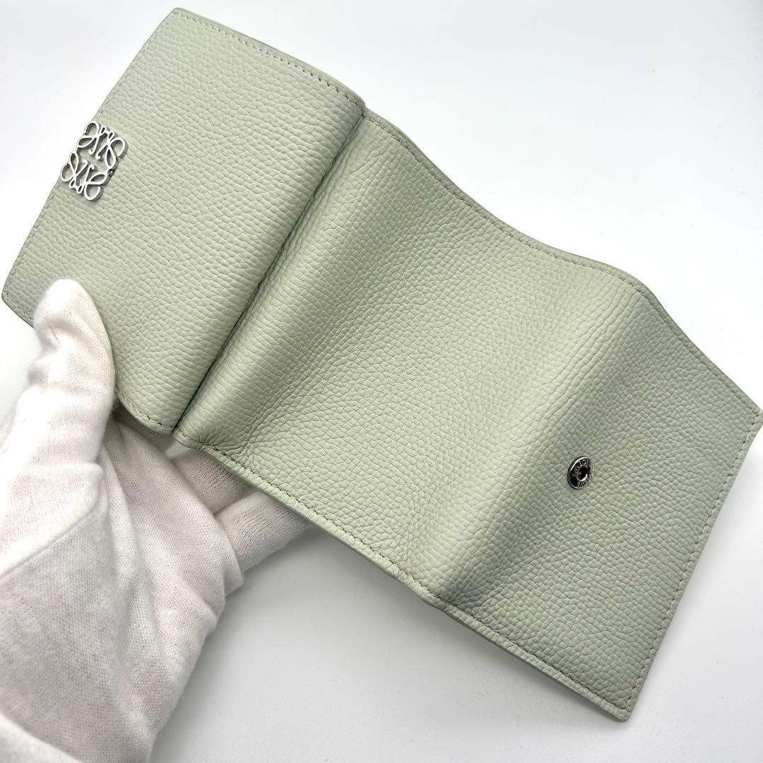 【ぷーちゃん】 ロエベ アナグラム トライフォールド ウォレット