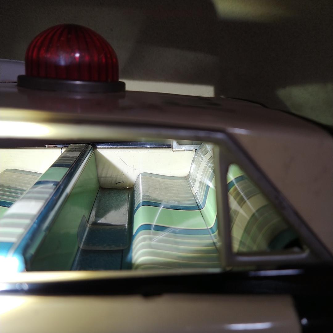 E*S様 ヨネザワ キャデラック パトカー ブリキ