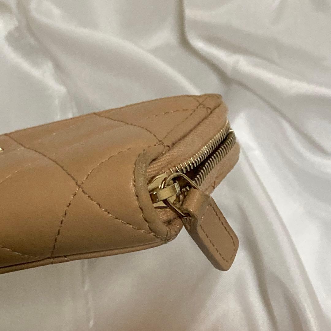 CHANEL 二つ折り財布 ベージュ キルティング