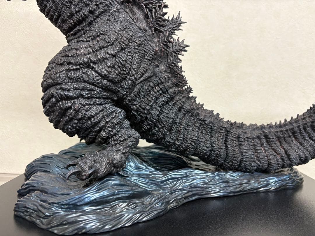 東宝30cmシリーズ　日比谷ゴジラスクエア　ゴジラ像　現状品