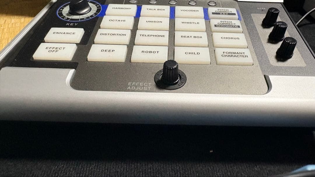 ZOOM V3 ボーカルプロセッサー 【スタンド設置器具・シールド・電源セット】