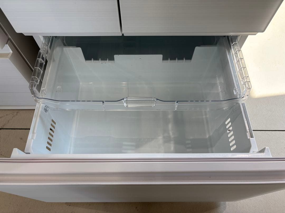 冷蔵庫　東芝　VEGETA GR-U600FZS 2022年製　600L