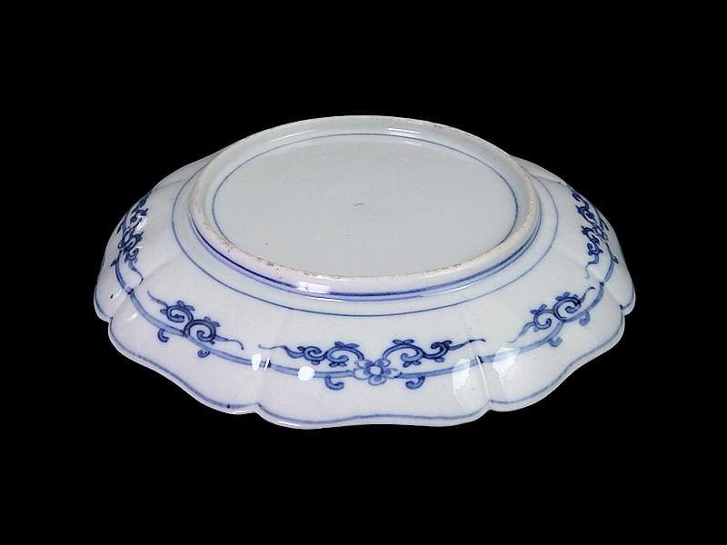 大聖寺伊万里　金襴手　丸紋に花鳥紋　牡丹の図　８寸皿　B351AS-CVe