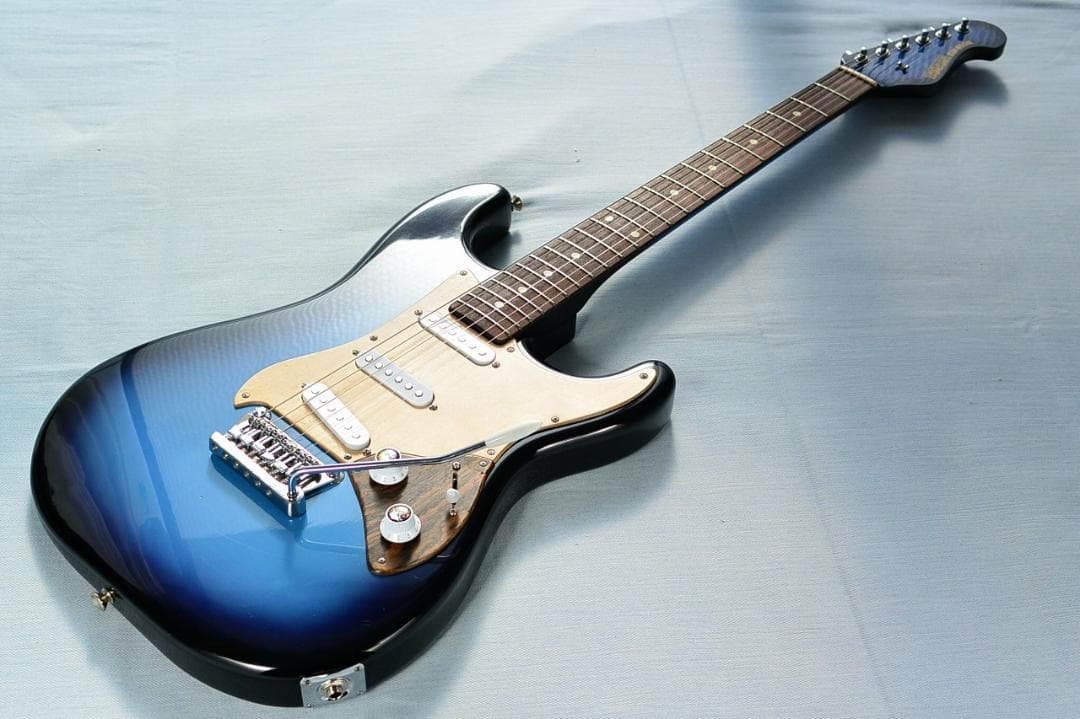 YAMAHA STH-500R Mod. SSS化 特製ピックガード＆コンパネ