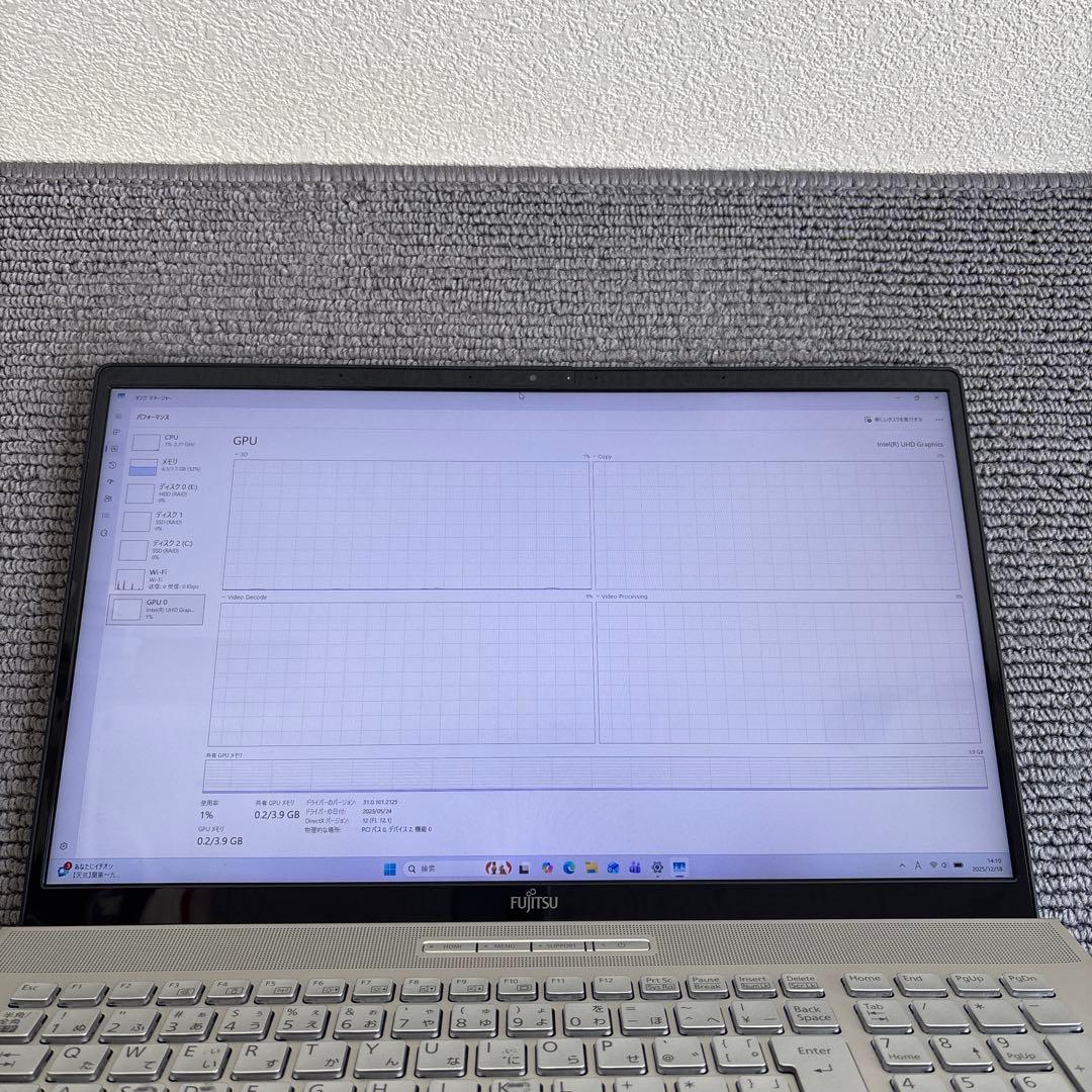 富士通lifebook NH90/E2 i7-10750H メモリ8GB 顔認証