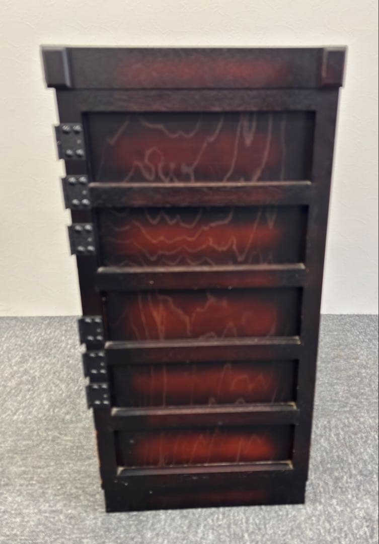 時代かまくら カラクリ箪笥 鎌倉彫 伝統的な日本の木製タンス