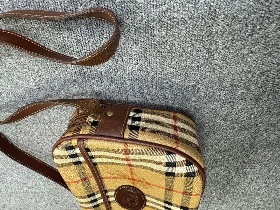 Burberry バーバリー ショルダーバッグ ポシェット ノバチェック PVC