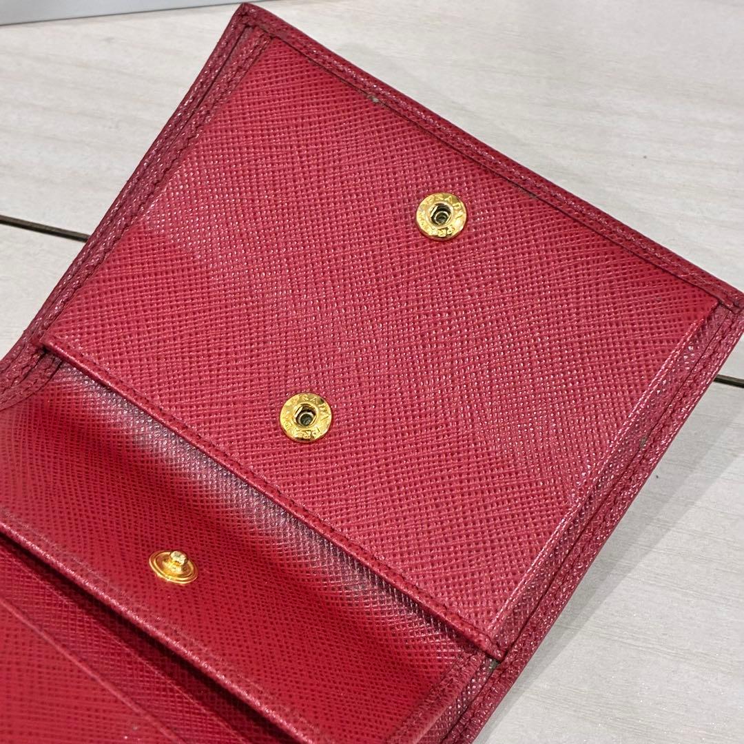 PRADA サフィアーノレザー 二つ折り財布 マルチカラー 赤