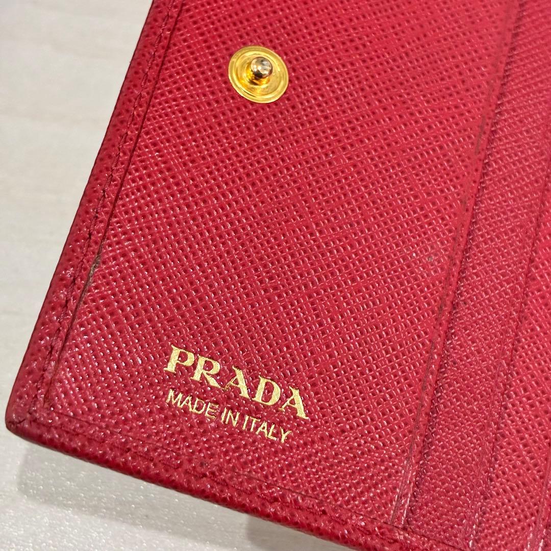PRADA サフィアーノレザー 二つ折り財布 マルチカラー 赤