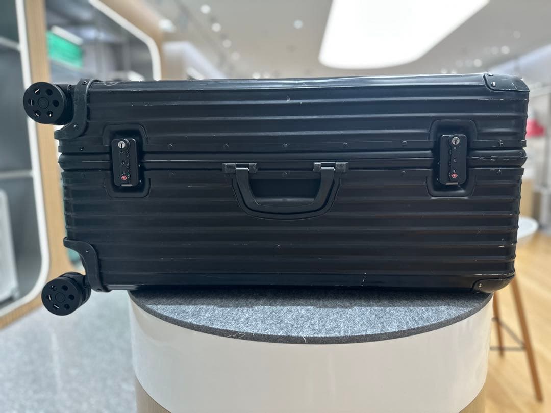 リモワRIMOWA オリジナル Trunk Plus (黒)