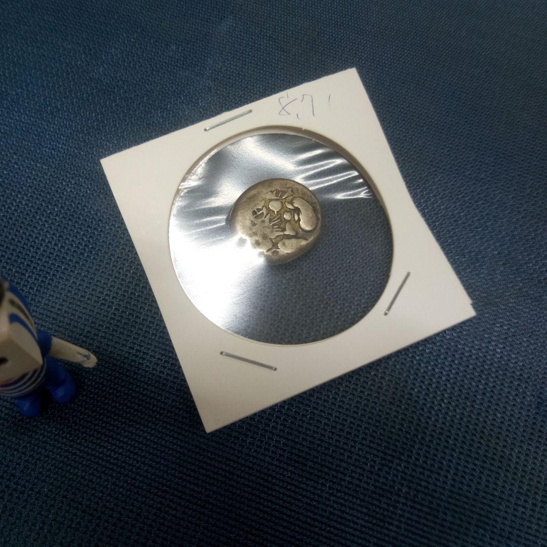 享保　豆板銀　8.71グラム　片面大黒　　粒銀　古金銀