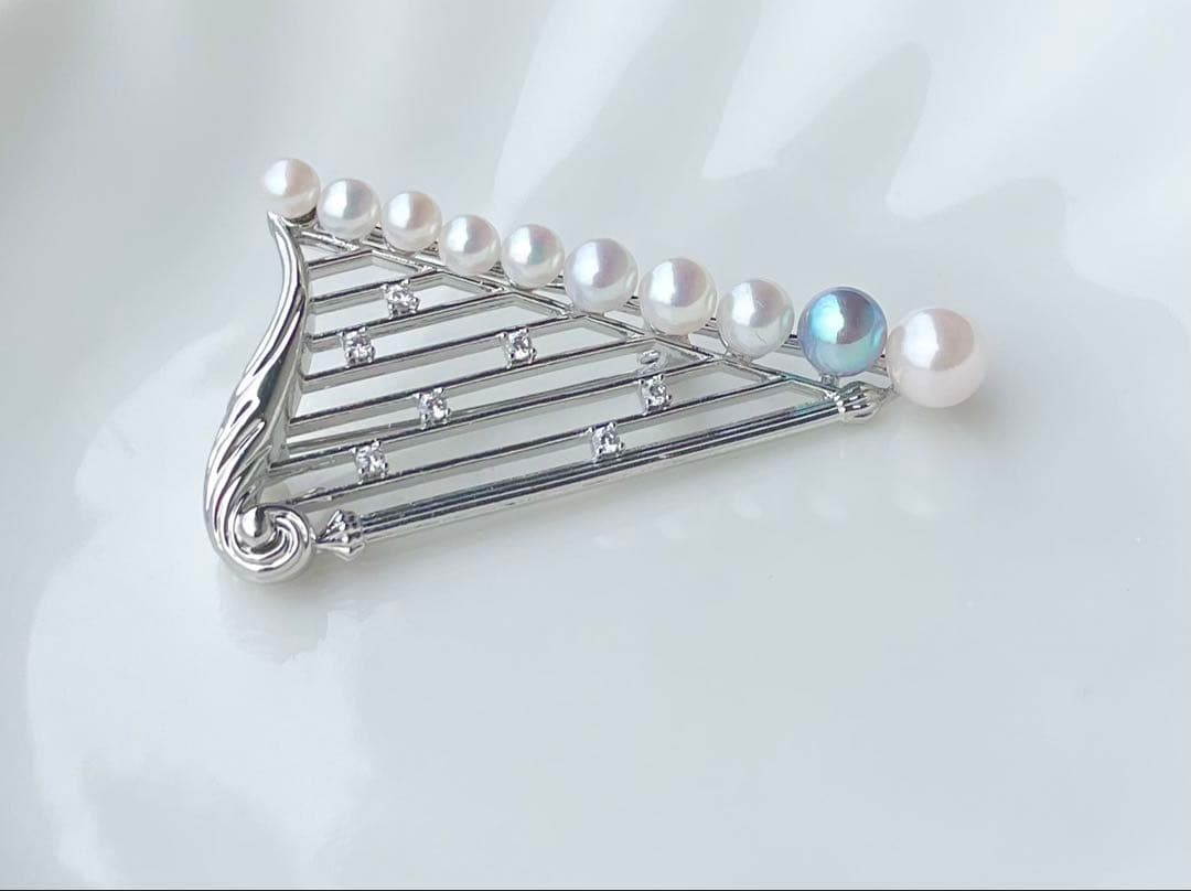 あこや真珠 極上本真珠 虹色ブローチ マルチカラー 音楽会 卒業入学式 月の竪琴