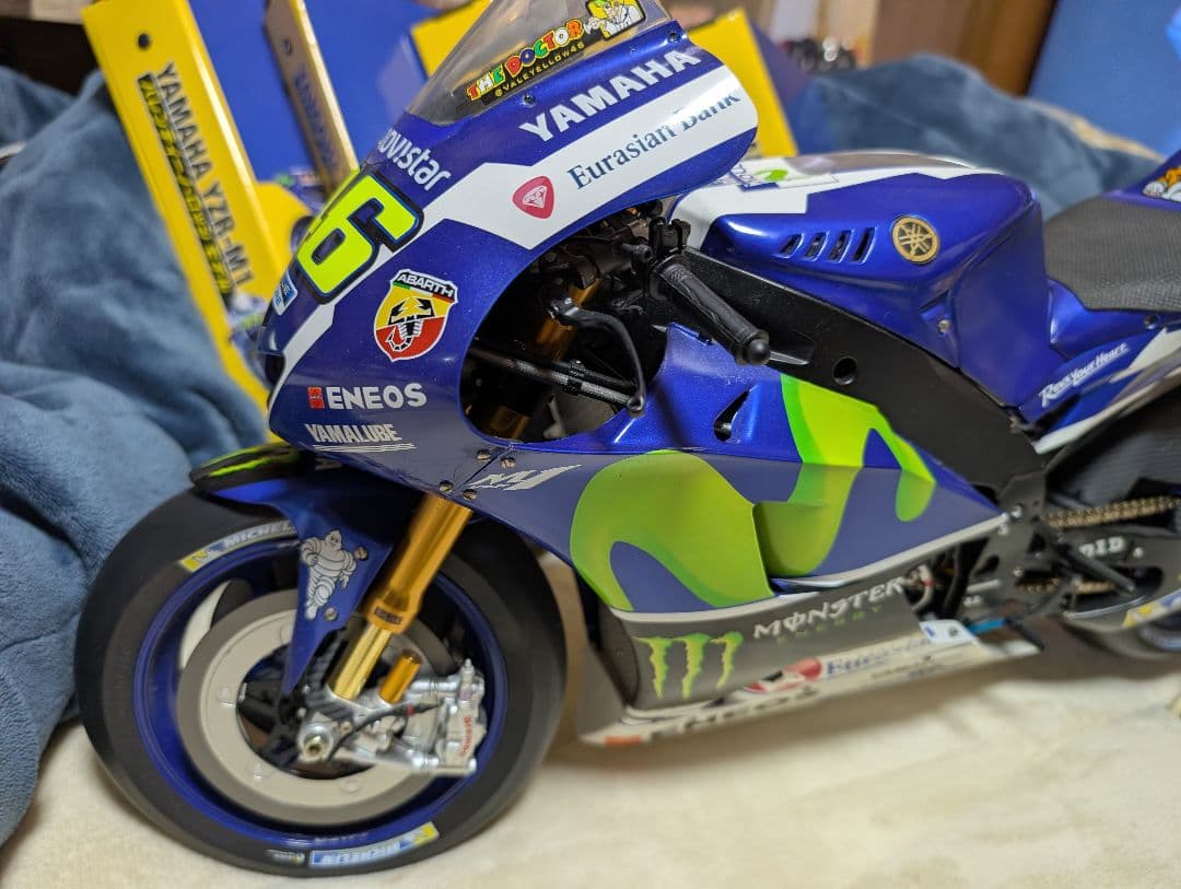 Yamaha YZR-M1 1/4スケールモデル