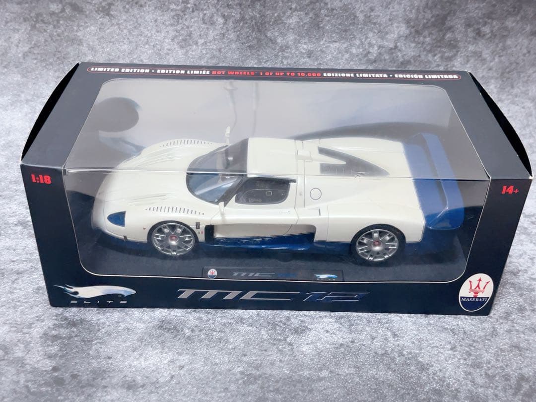 マテルエリート 1/18 マセラティ MC12　ホワイト/ブルー