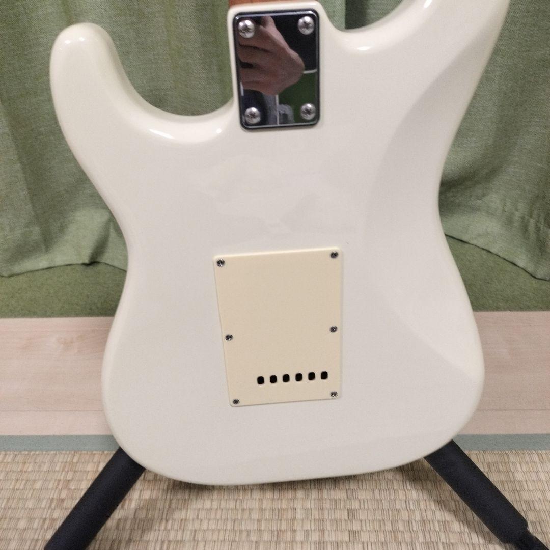 Bacchus Universe Series BST-2 ホワイトエレキギター