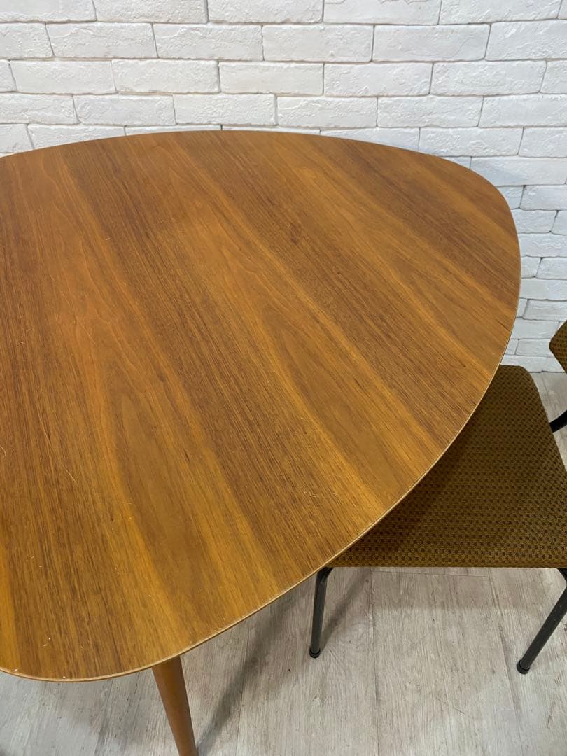 【ワンコ大好きッ子】三角形　ダイニング　テーブル　2名　3名　机　食卓