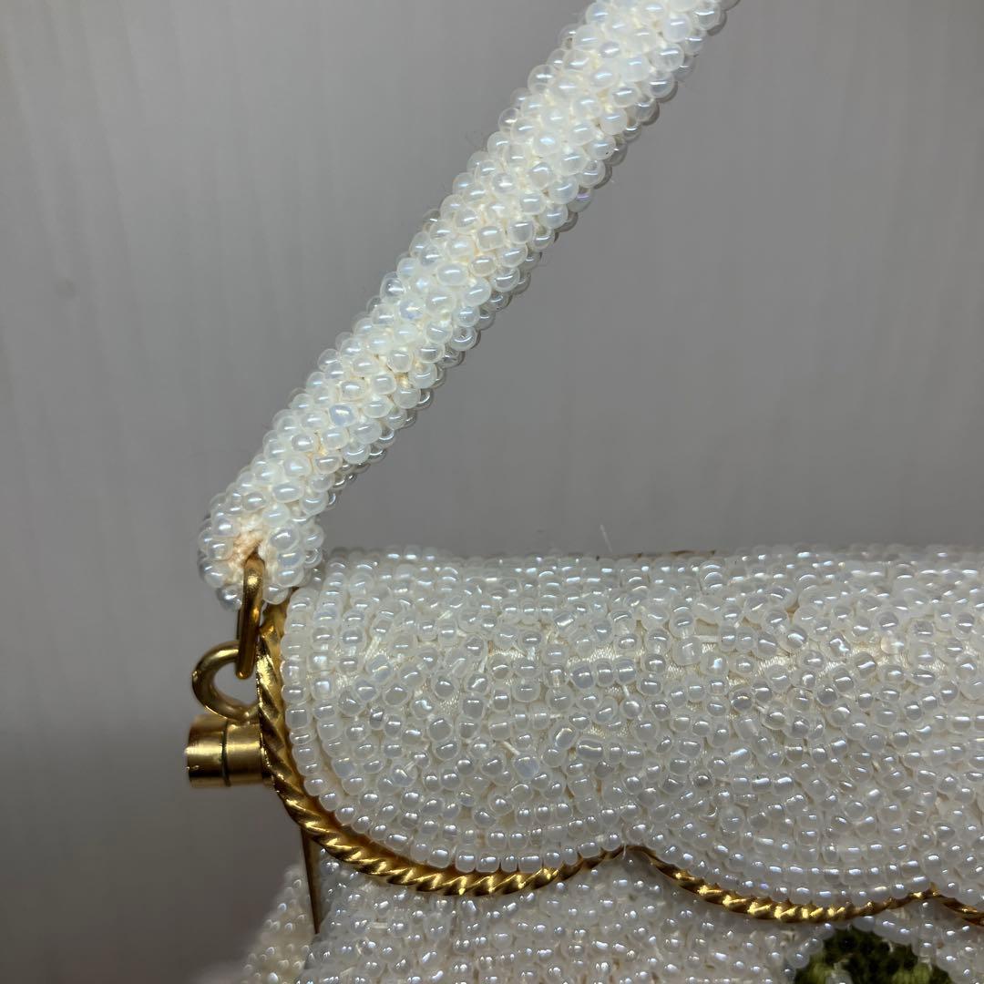 花柄　フラワーモチーフ　パーティーバック　レトロ　アンティーク　ビーズバック