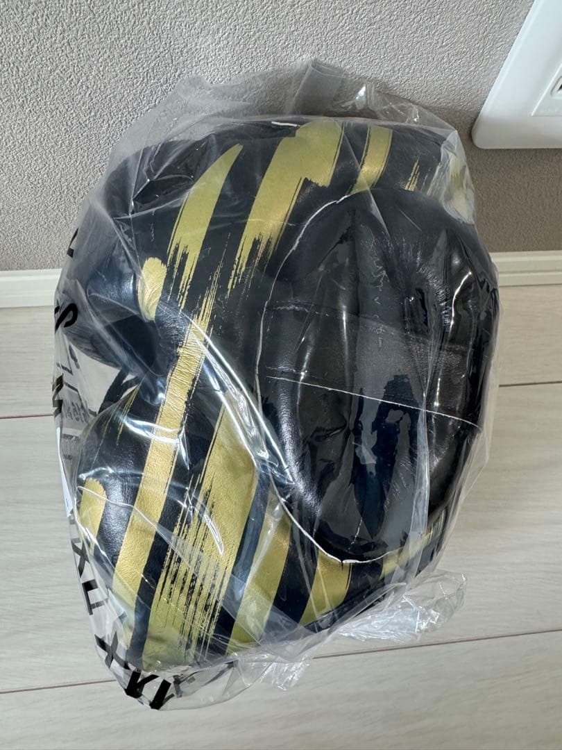 Fairtex ヘッドギア HG16 M2 黒/金　Mサイズ