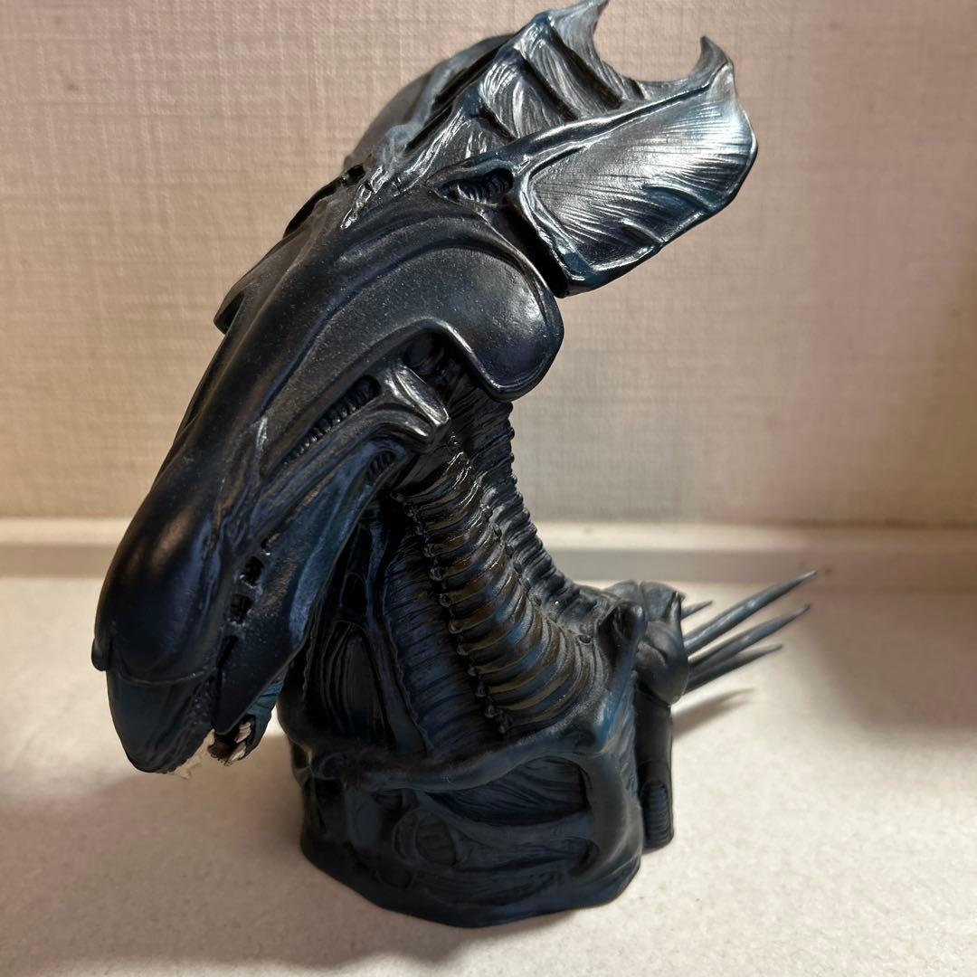 エイリアンクイーン　リアル貯金箱　エイリアン2