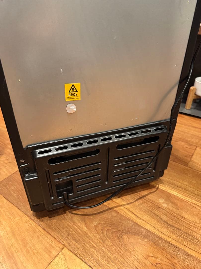 フォルスタージャパン 2温度34本収納 ノンフロンワインセラー FJN-105G