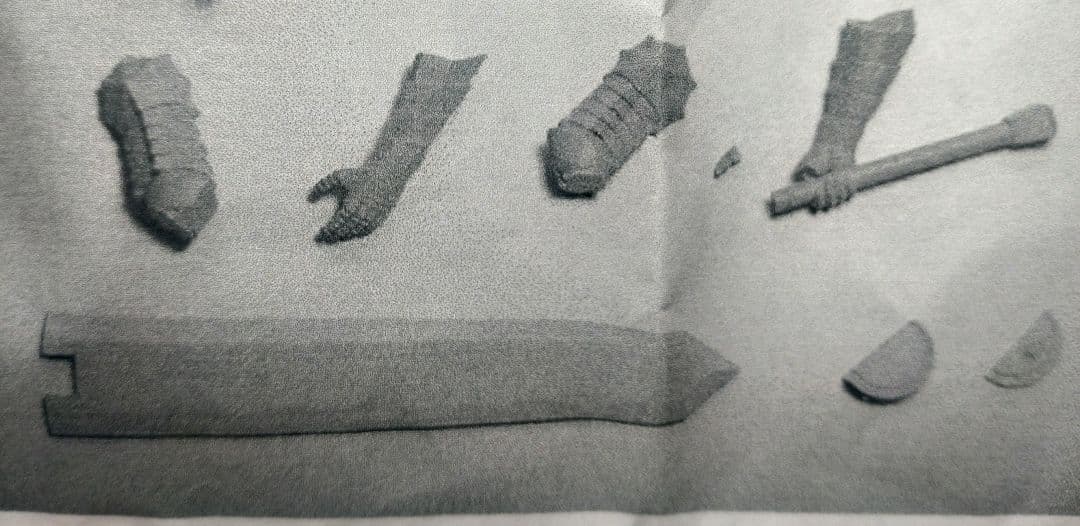 【現状品】 HEADLONG 1/10スケール 狂戦士の甲冑 ガレージキット