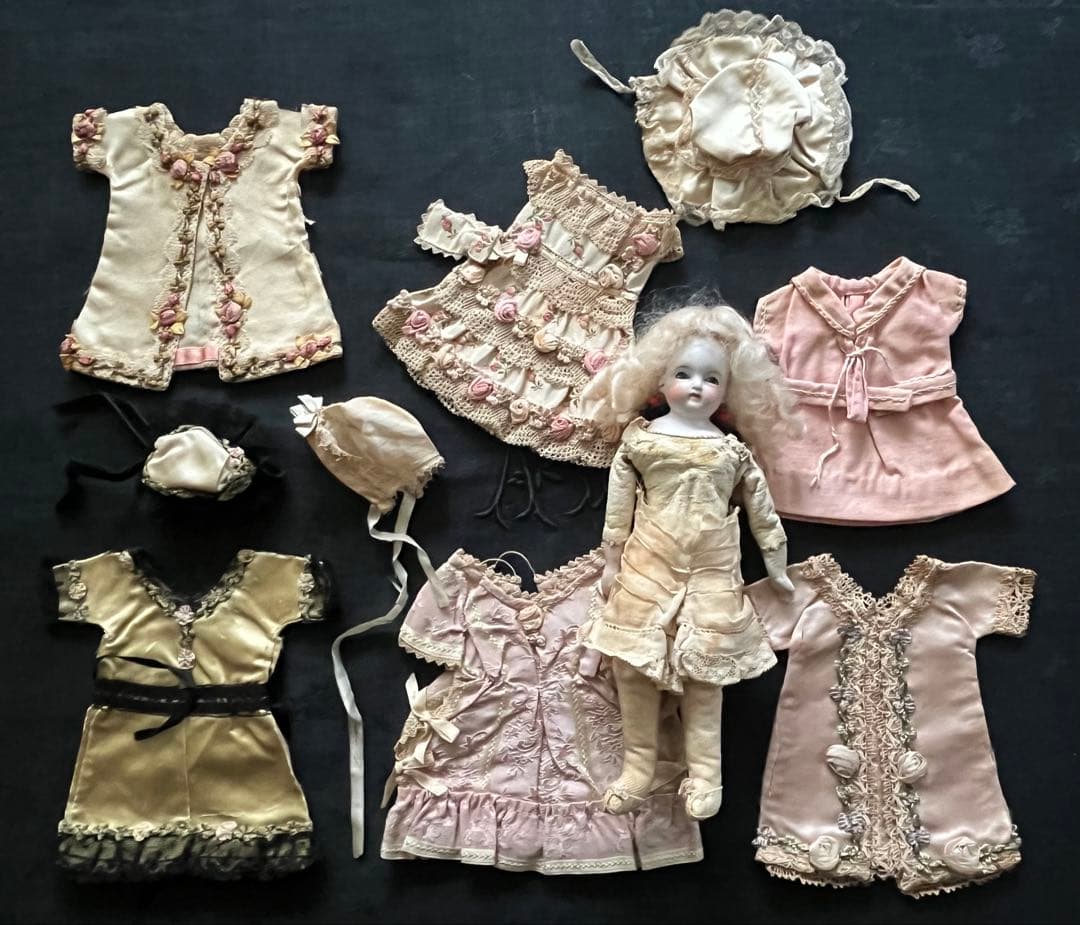 アンティークフランスドールビスクドールロココリボントリムドレス帽子セット