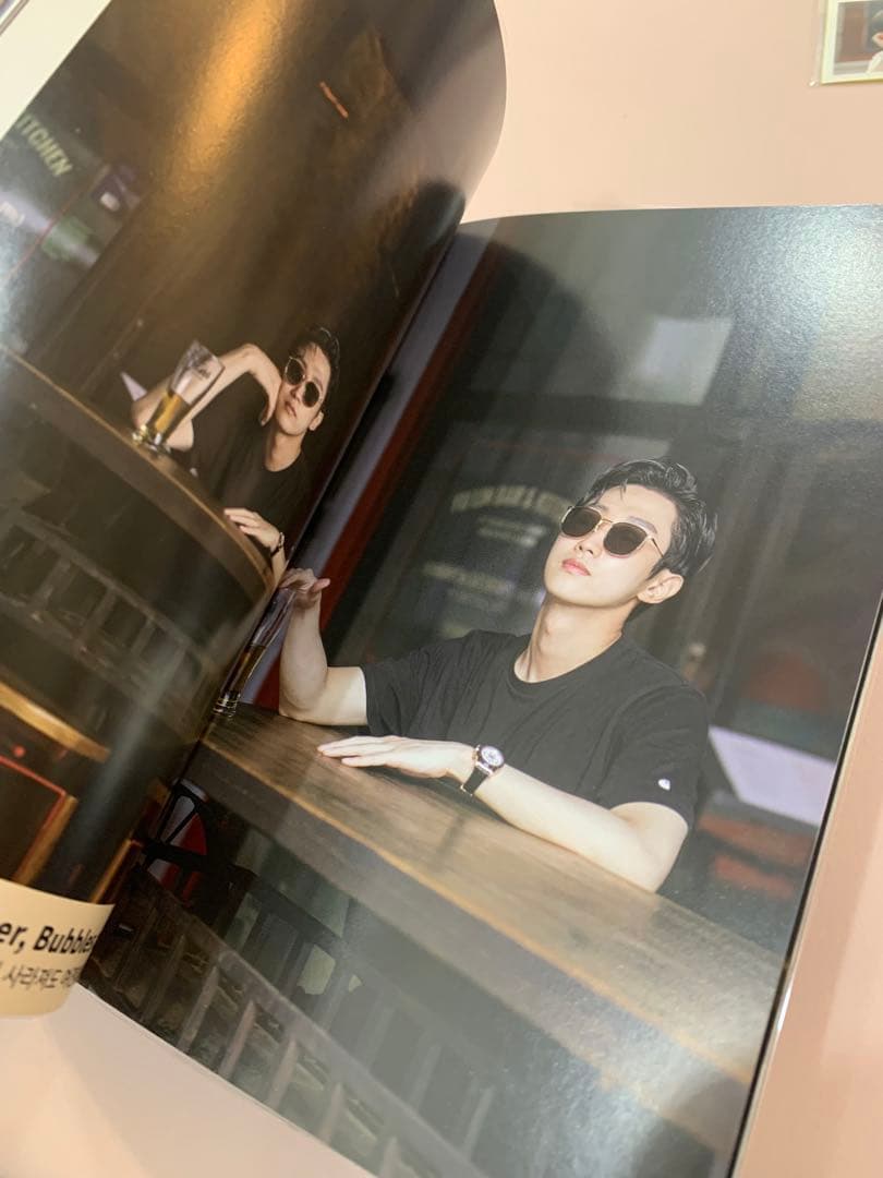 アイドル B1A4 JINYOUNG 2019 Season's Greetings