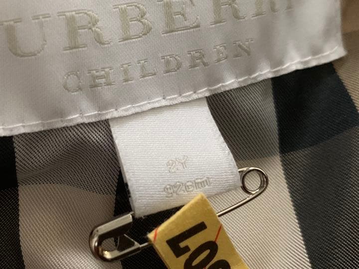 バーバリーダウンジャケット キッズ 2Y