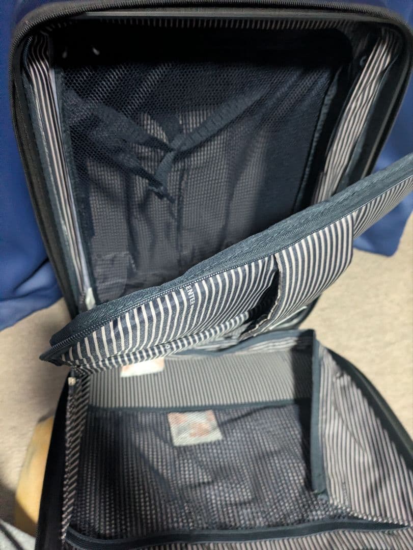 FREQUENTER CLAM A キャリーケース 44L ネイビー