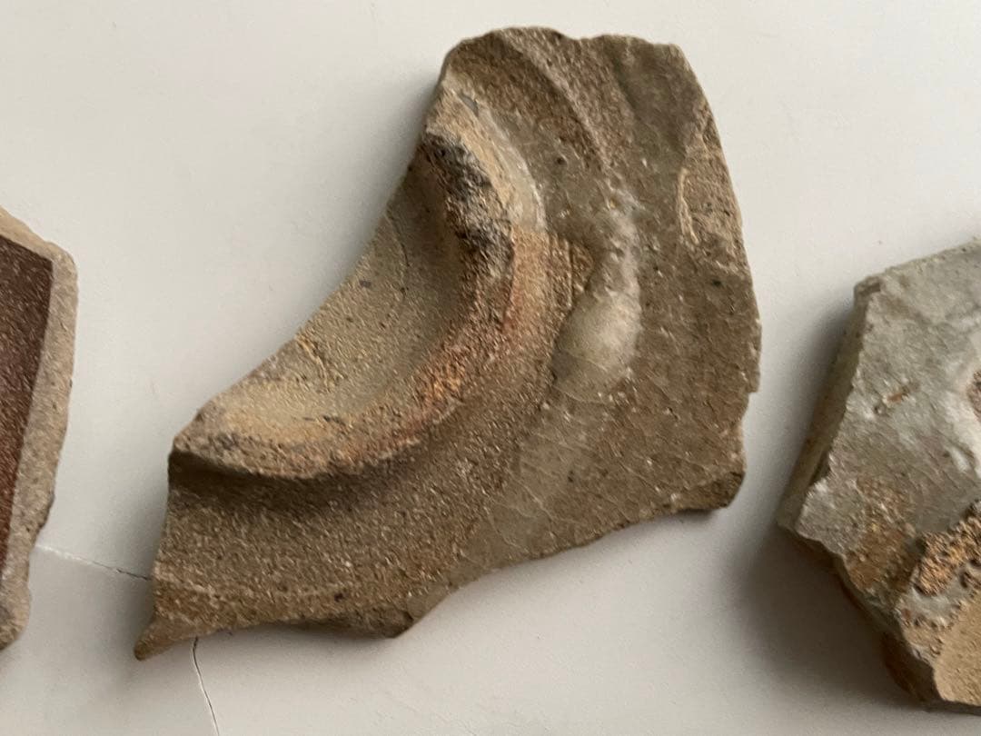 骨董　アンティーク　古唐津　絵唐津　陶片残欠　皿　向付　桃山　古陶磁　発掘　出土