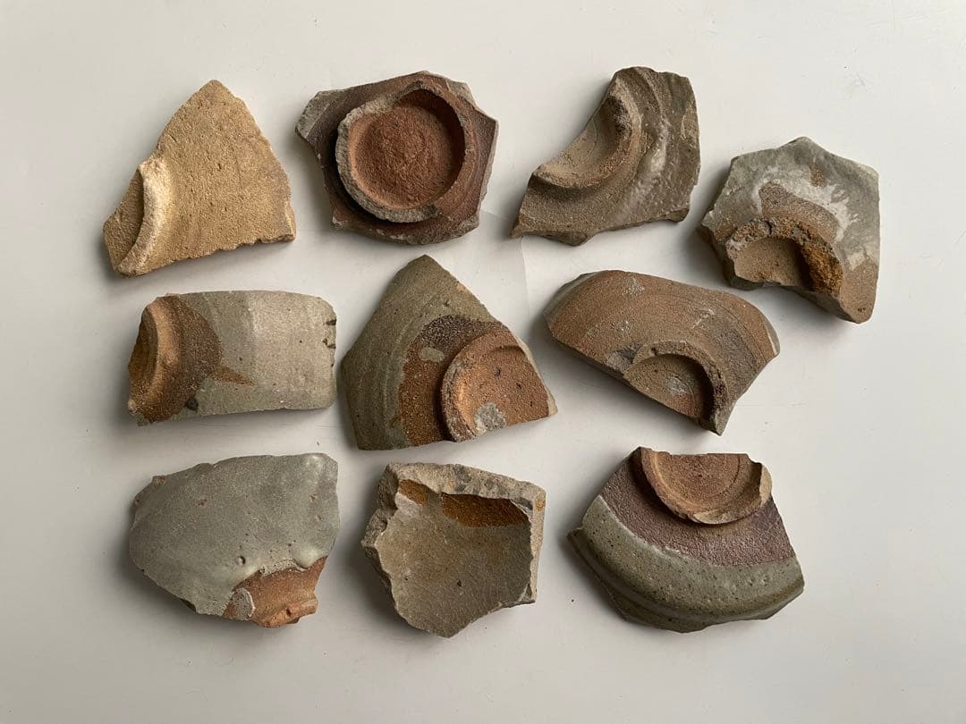 骨董　アンティーク　古唐津　絵唐津　陶片残欠　皿　向付　桃山　古陶磁　発掘　出土