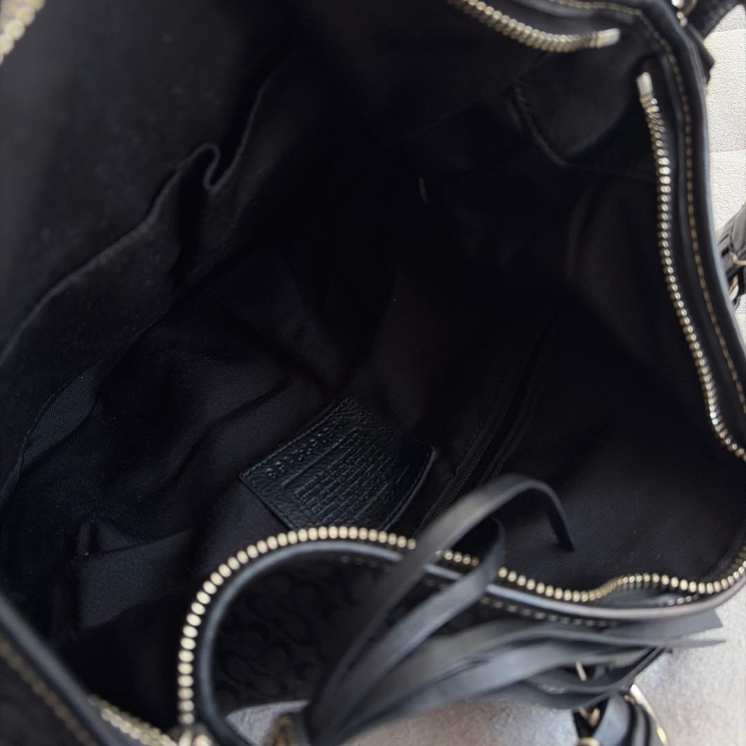 ✨美品✨コーチ　ハンドバッグ　肩かけ　ミニシグネチャー　ホーボー　ブラック